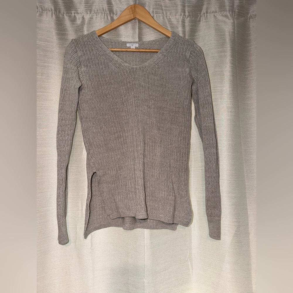 bp Women’s Light Gray Knit Crew Sweater size S